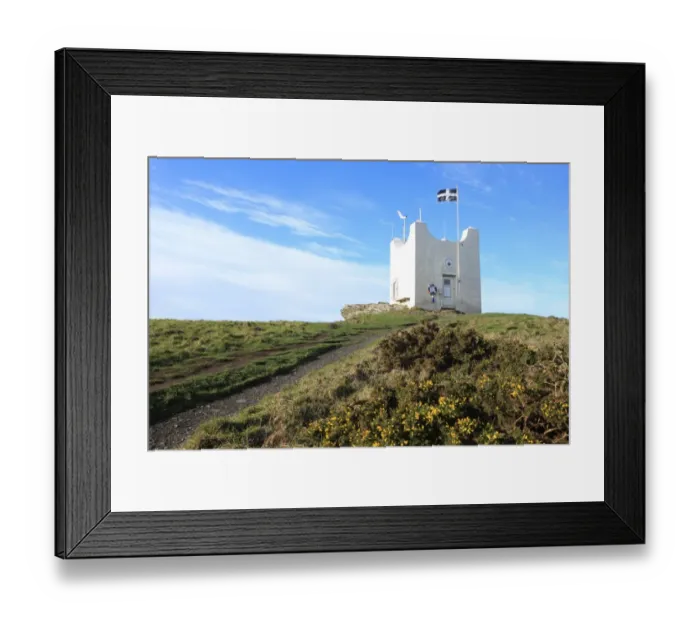 Framed Print : Boscastle. Willapark an old Coast Guard Post lookout high on the cliffs Framed Print : Boscastle. Willapark an old Coast Guard Post lookout high on the cliffs