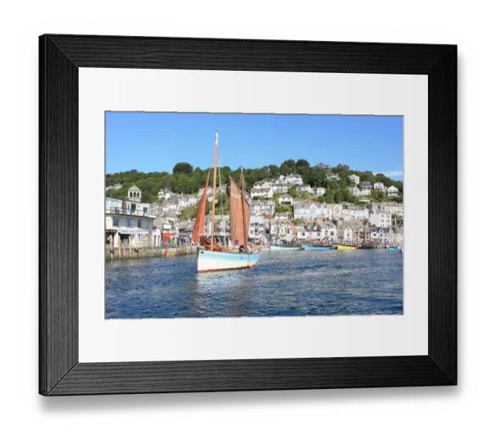 Framed Print : Looe. The picturesque fishing village of Looe on the south coast of Cornwall Framed Print : Looe. The picturesque fishing village of Looe on the south coast of Cornwall