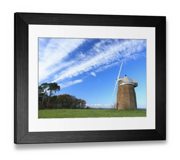 Framed Print : Tysoe. Disused Stone built windmill above the Warwickshire village of Tysoe Framed Print : Tysoe. Disused Stone built windmill above the Warwickshire village of Tysoe