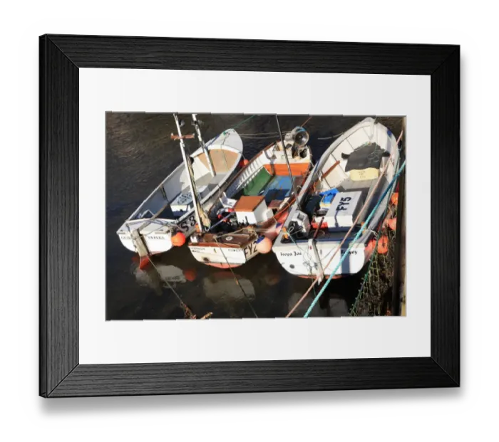 Framed Print : Looe. Boats in the harbour at Looe Cornwall on a winter day Framed Print : Looe. Boats in the harbour at Looe Cornwall on a winter day