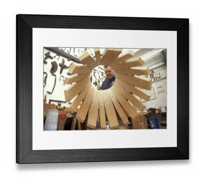 Framed Print : Coopering. Alastair Simms one of the last coopers working at Wadworth Brewary