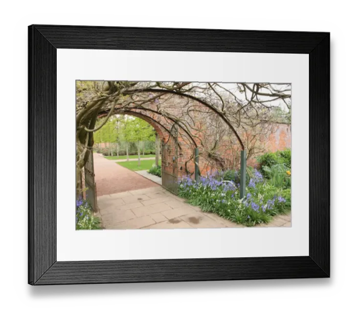 Framed Print : Hampton Court Castle Framed Print : Hampton Court Castle