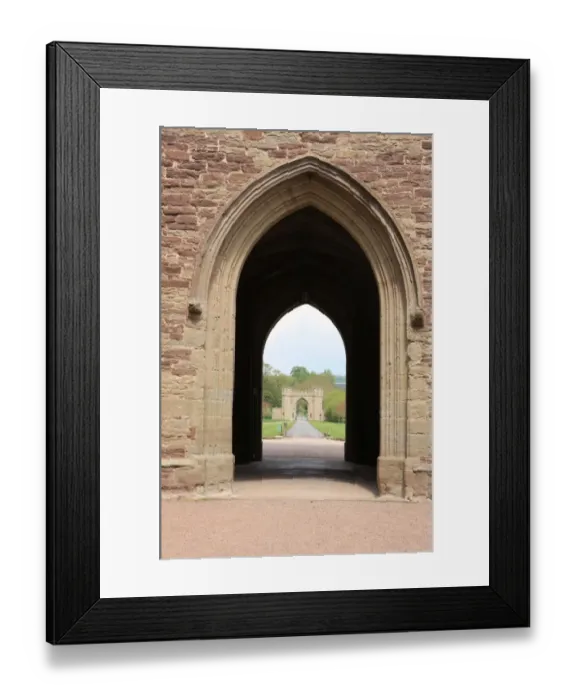 Framed Print : Hampton Court Castle Framed Print : Hampton Court Castle