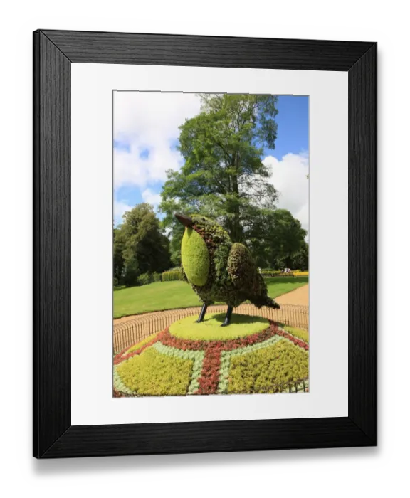 Framed Print : Waddesdon Manor near Aylesbury Buckinghamshire Framed Print : Waddesdon Manor near Aylesbury Buckinghamshire