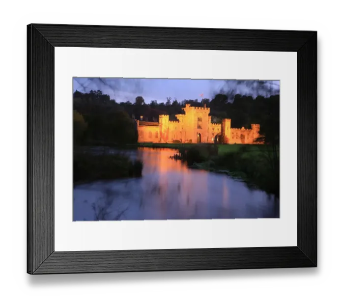 Framed Print : Hampton Court Castle Framed Print : Hampton Court Castle