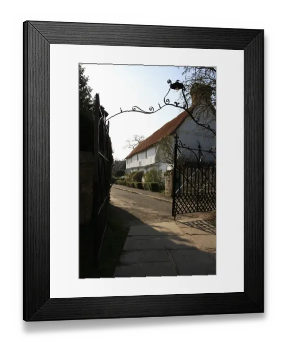 Framed Print : Long Crendon Framed Print : Long Crendon