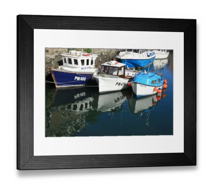 Framed Print : Padstow. Boats refelted in the harbour of Padstow on the North Coast of Cornwall Framed Print : Padstow. Boats refelted in the harbour of Padstow on the North Coast of Cornwall