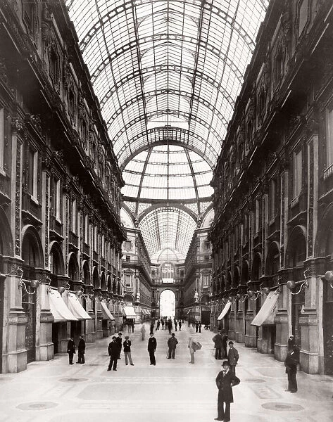 Galleria Vittorio Emanuele II, shopping arcade, Milan
