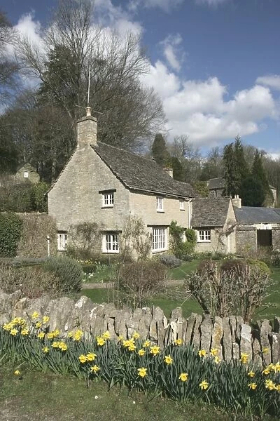 Bagendon. A cottage in the cotswold hamlet of Bagendon on a spring day