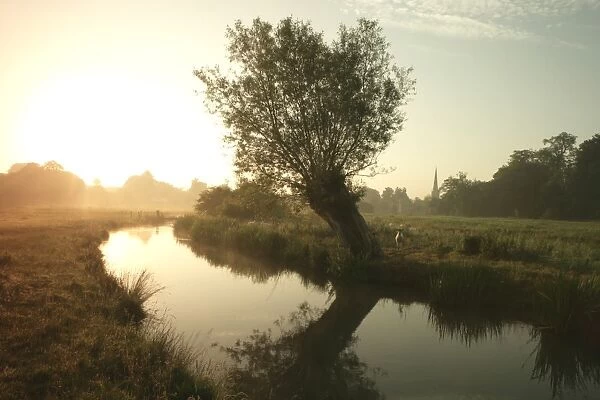 The Cotswolds. Early morning on the River Windrush out side the cotswold
