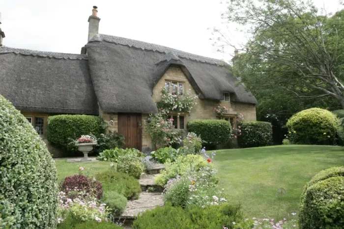 Framed Print : Cottage Garden