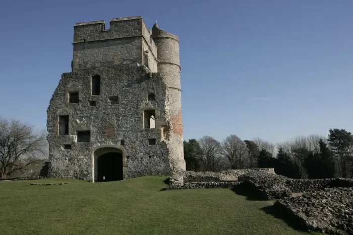 Framed Print : Donnington Castle Framed Print : Donnington Castle