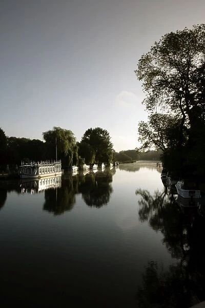 Early morning on the Thames