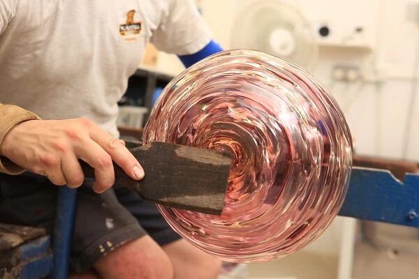 Glassblowing. Colin Hawkins Blowing Glass at Cirencester