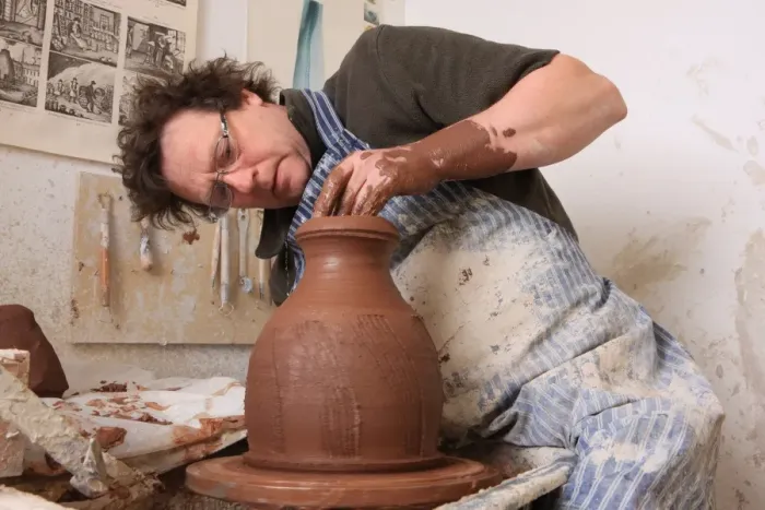 Framed Print : Potter Kevin Millward in his studio near Stoke on Trent Framed Print : Potter Kevin Millward in his studio near Stoke on Trent