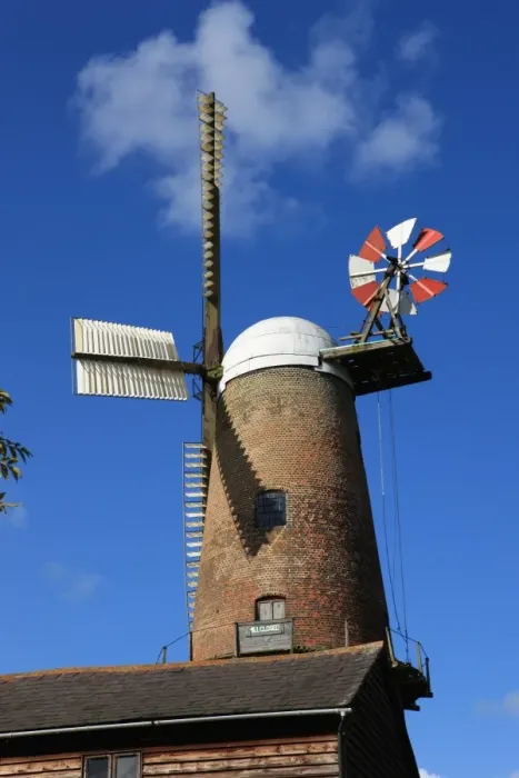 Framed Print : Quainton. The Windmill built 1830 in the Buckinghamshire village of Quainton Framed Print : Quainton. The Windmill built 1830 in the Buckinghamshire village of Quainton