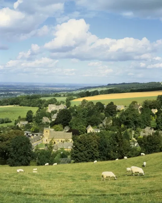 Framed Print : SNOWSHILL. The Cotswold Countryside Looking down on the Village of Snowshill Framed Print : SNOWSHILL. The Cotswold Countryside Looking down on the Village of Snowshill