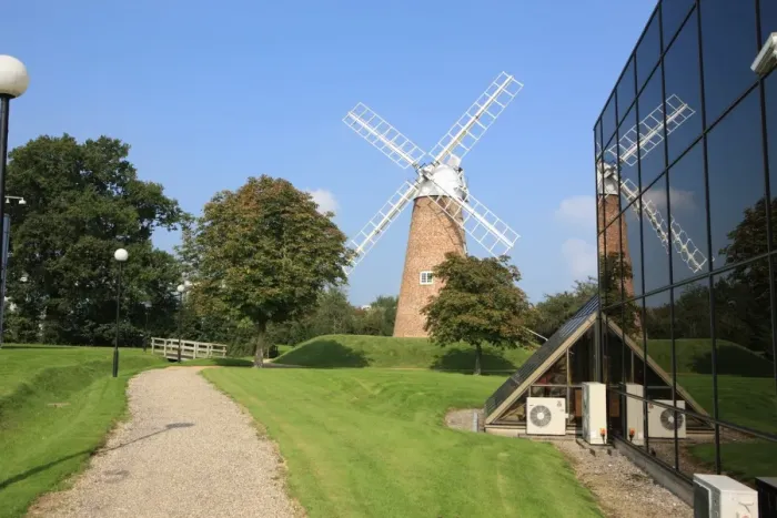 Framed Print : Swindon. Footpaths on the Windmill Business Park in Swindon Wiltshire with its windmill Framed Print : Swindon. Footpaths on the Windmill Business Park in Swindon Wiltshire with its windmill