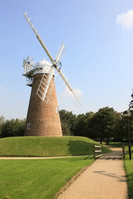 Framed Print : Swindon. Footpaths on the Windmill Business Park in Swindon Wiltshire with its windmill Framed Print : Swindon. Footpaths on the Windmill Business Park in Swindon Wiltshire with its windmill