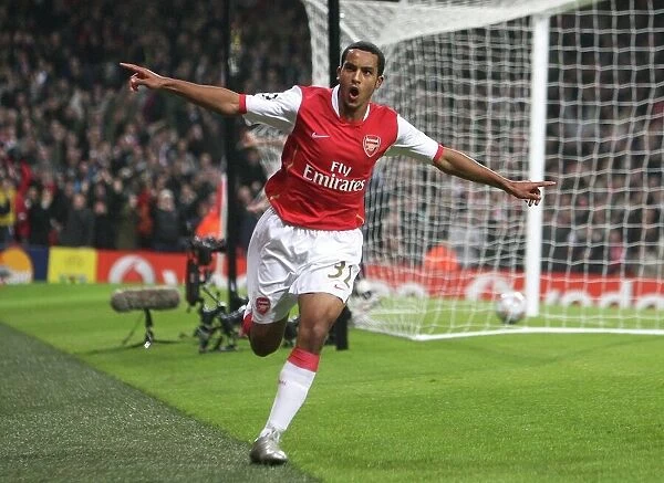 Theo Walcott's Brace: Arsenal's Dominant 7-0 Victory Over Slavia Prague in the Champions League