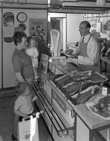 The new metric system of buying food, Stocksbridge, near Sheffield, South Yorkshire, 1966