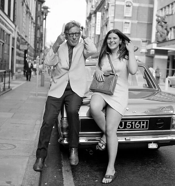 Author Laurie Lee with Sara Lindsay Cooper. 6th July 1970. 70  /  6405