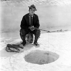 Buster Keaton in The Frozen North (1922)