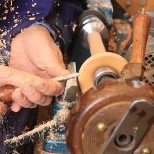 Fabricant de cornemuse. Fabricant de cornemuse.