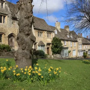 Burford High Street Print, Oxfordshire Spring Morning Burford High Street Print, Oxfordshire Spring Morning