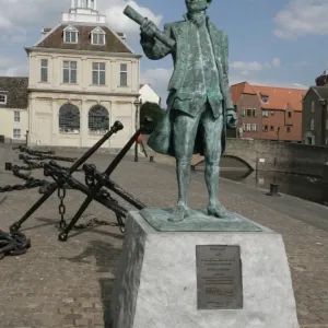 Kings Lynn Print of Captain George Vancouver Statue Kings Lynn Print of Captain George Vancouver Statue