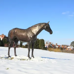 Lockinge Village Green Print: Best Mate Statue Lockinge Village Green Print: Best Mate Statue