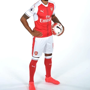 Arsenal Football Club: Theo Walcott at 2016-17 Team Photocall