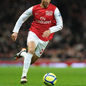 Arsenal vs Leeds United: FA Cup Battle - Chamakh's Thrilling Performance