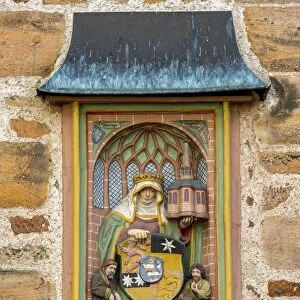 Relief, image of St Elizabeth above the entrance to the Renaissance Tower of the historic Town Hall, market square, historic centre, Marburg, Hesse, Germany