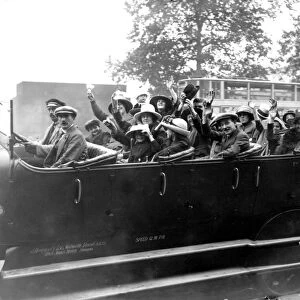A charabanc of holidaymakers 1921