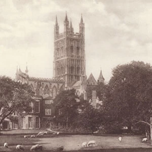 Gloucester: The Cathedral, North East (b / w photo)