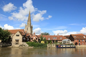 <b class=qtipBold><figcaption>Abingdon Oxfordshire</figcaption></b><br>The river Thames at Abingdon on a summers day<br><em>© Paul Felix Photography Twelve Beacon Park Pelynt nr Looe Cornwall PL13 2PQ photos@paulfelix.co.uk 01503 221069</em> Abingdon Oxfordshire