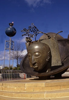 <b class=qtipBold><figcaption>Birmingham</figcaption></b><br>Modern Art in Centerary Square Birrmingham City Centre<br><em>© Paul Felix Photography Twelve Beacon Park Pelynt nr Looe Cornwall PL13 2PQ photos@paulfelix.co.uk 01503 221069</em> Birmingham
