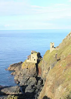 <b class=qtipBold><figcaption>Botallack Tin Mine</figcaption></b><br>The Botallack Tin Mine on the coast of Cornwall near St Just, on a winters day<br><em>© Paul Felix 01451861893</em> Botallack Tin Mine