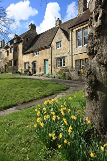 <b class=qtipBold><figcaption>Burford</figcaption></b><br>The High Street Burford Oxfordshire on a Spring morning<br><em>© Paul Felix Photography Twelve Beacon Park Pelynt nr Looe Cornwall PL13 2PQ photos@paulfelix.co.uk 01503 221069</em> Burford