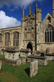 <b class=qtipBold><figcaption>Burford</figcaption></b><br>The Church yard at Burford Oxfordshire on a summers morning<br><em>© Paul Felix Photography Twelve Beacon Park Pelynt nr Looe Cornwall PL13 2PQ photos@paulfelix.co.uk 01503 221069</em> Burford