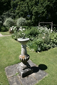 <b class=qtipBold><figcaption>Buscot House and Park</figcaption></b><br>Buscot House and Park Oxfordshire England Great Britain UK<br><em>© Paul Felix Photography Twelve Beacon Park Pelynt nr Looe Cornwall PL13 2PQ photos@paulfelix.co.uk 01503 221069</em> Buscot House and Park