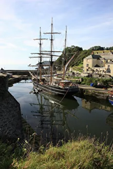 <b class=qtipBold><figcaption>Charlestown England</figcaption></b><br>Tall Ships in the Historic Harbour at Charlestown Cornwall, Part of Poldark was filmed around the quay.<br><em>© Paul Felix Photography Springfield Cottage Midwinter Road Northleach GlosGL54 3JD photos@paulfelix.co.uk 01451861893</em> Charlestown England