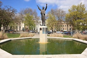 <b class=qtipBold><figcaption>Cheltenham</figcaption></b><br>A statue of Gustan Holst ( 1874 - 1934 ) the English composer in Queens Garden in Cheltenham on a Spring Day he was born in the town.<br><em>© Paul Felix Photography Twelve Beacon Park Pelynt nr Looe Cornwall PL13 2PQ photos@paulfelix.co.uk 01503 221069</em> Cheltenham