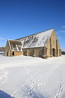 <b class=qtipBold><figcaption>Great Coxwell Barn</figcaption></b><br>A cold winters dat at Great Coxwell Barn near Faringdon Oxfordshire, A large monastic barn with a very fine stone roof and interesting timbers.<br><em>© Paul Felix Photography Twelve Beacon Park Pelynt nr Looe Cornwall PL13 2PQ photos@paulfelix.co.uk 01503 221069</em> Great Coxwell Barn
