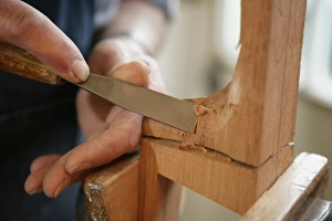 Guitar Maker