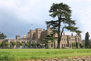 Hampton Court Castle