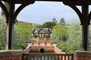 Hampton Court Castle