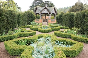 Hampton Court Castle