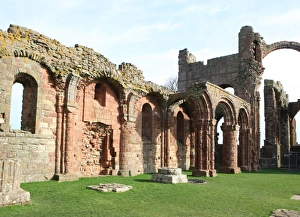 <b class=qtipBold><figcaption>Holy Island</figcaption></b><br>Lindisfarne Priory on Holy Island<br><em>© Paul Felix Photography Twelve Beacon Park Pelynt nr Looe Cornwall PL13 2PQ photos@paulfelix.co.uk 01503 221069</em> Holy Island